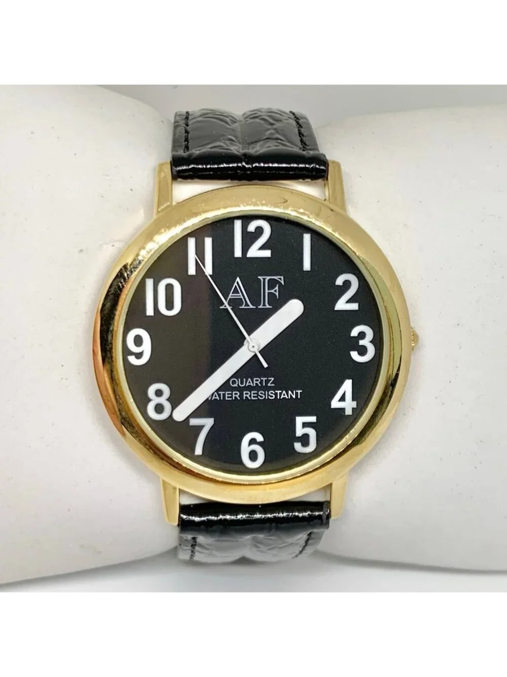 Quartz analog men’s watch gold tone 41mm easy reading black leather running